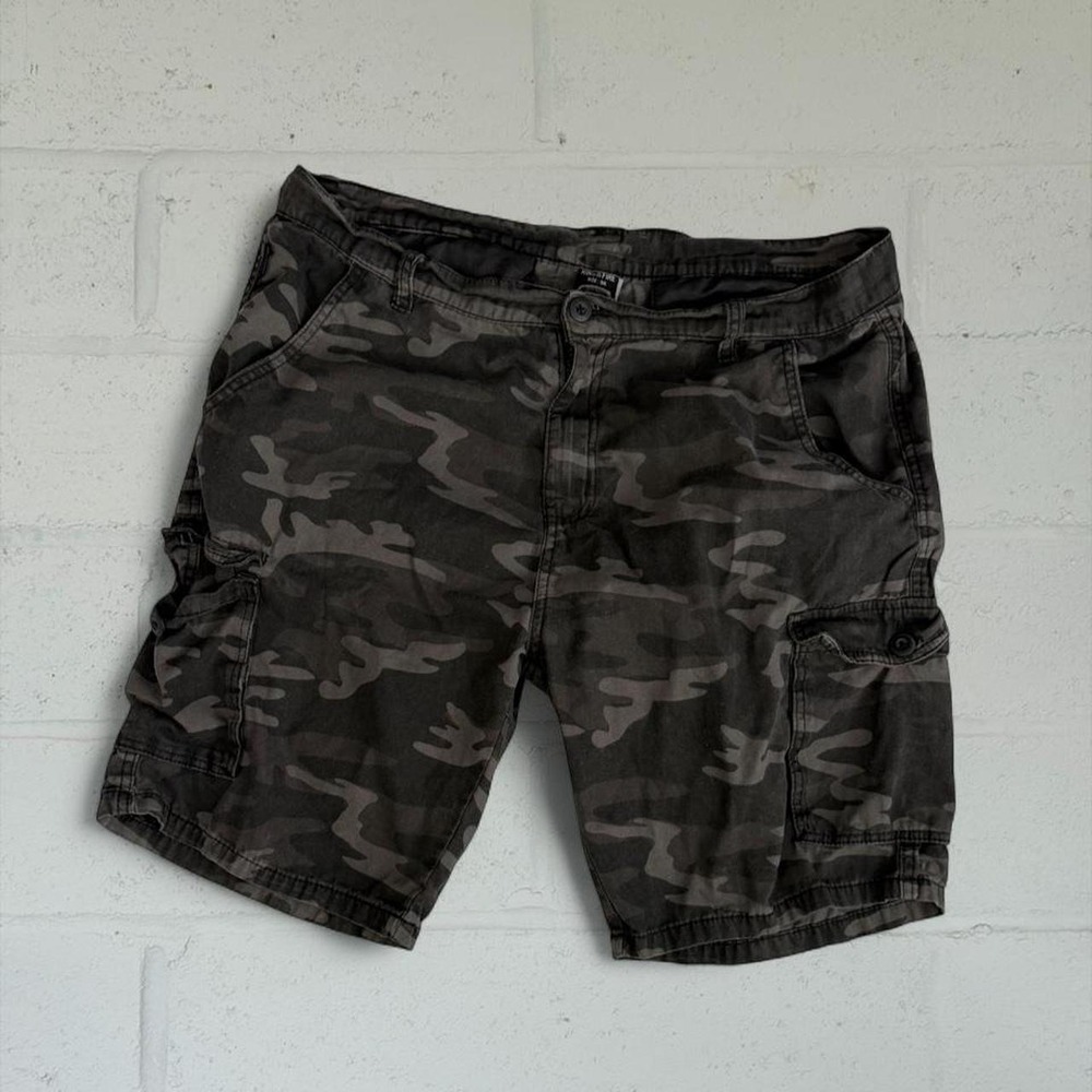 Ring of Fire Mens Black Camo Cargo Shorts Size 36 Y2K Grunge Skater Gorpcore
